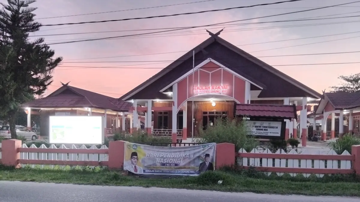 Suasana sekolah rakyat yang ada di Kabupaten Gumas, Selasa (19/5) sore. (ARHAM SAID/RADAR SAMPIT)&nbsp;