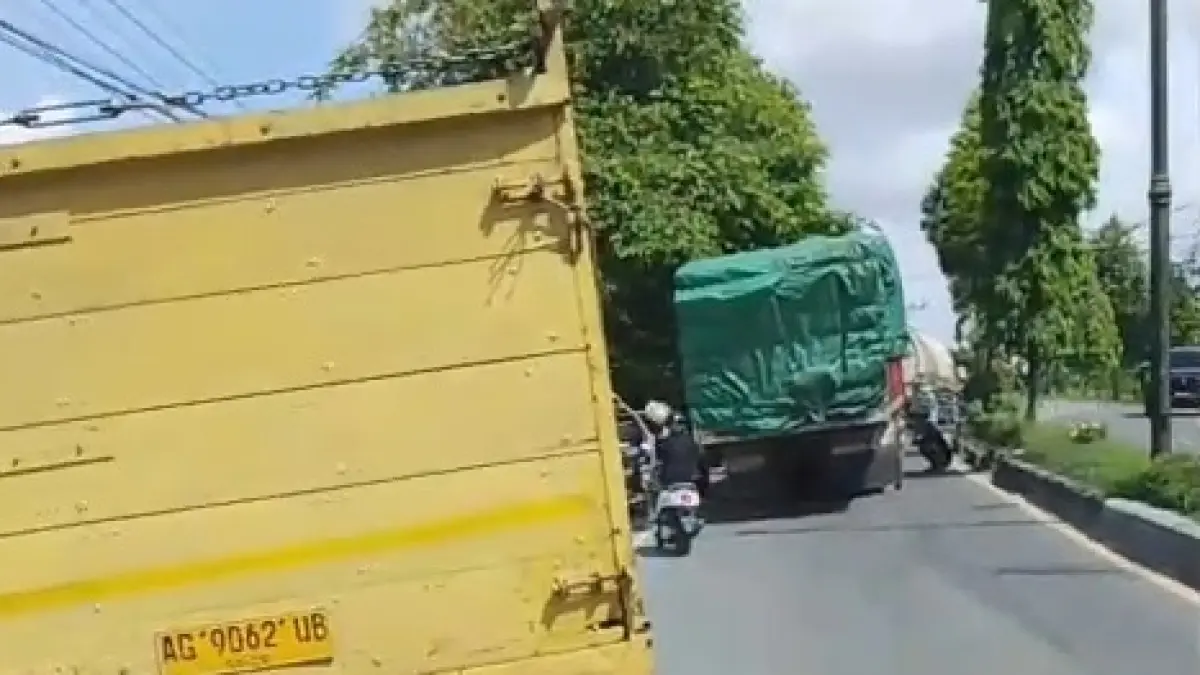 Truk ODOL gagal naik ditanjakan MAN Pelingkau, Jalan Ahmad Yani, Kelurahan Baru, Kecamatan Arut Selatan, Kabupaten Kotawaringin Barat, Rabu 20 Mei 2026. (ist) 