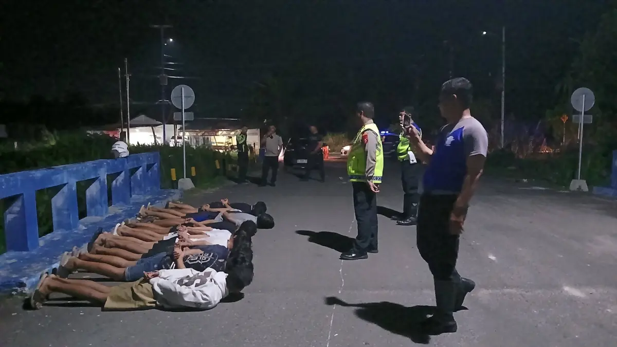 DIAMANKAN: Satuan Lalu Lintas (Satlantas) Polresta Palangka Raya kembali menindak aksi balap liar yang meresahkan masyarakat di kawasan Terminal WA Gara, Kamis (21/5/2025). (Polresta/Radar Sampit)