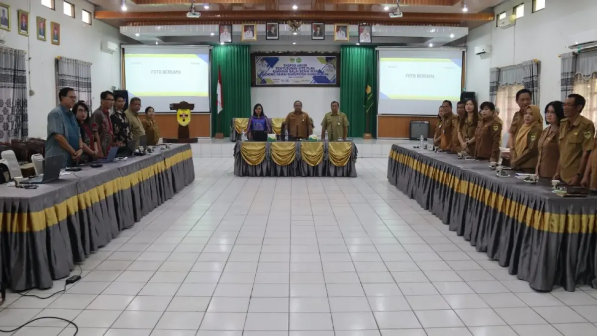 Suasana kegiatan ekspos akhir penyusunan site plan kawasan BBI Gohong Rawai, di aula kantor bapperida setempat, Selasa (26/5). (DISKOMINFO SANTIK GUMAS)