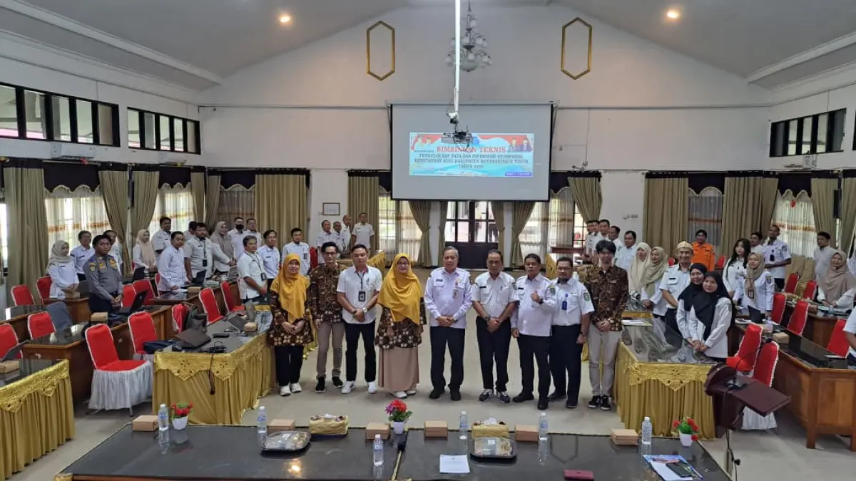 Bimtek Pengelolaan Data dan Informasi Geospasial Berstandar KUGI yang digelar di Aula Sei Mentaya Bapperida Kotim, Rabu (3/6).  (Akbar/Radar Sampit)