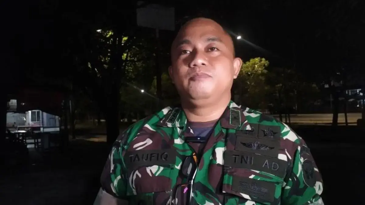 Kepala Penerangan Kodam (Kapendam) XX/Tuanku Imam Bonjol Kolonel Kav Taufiq, Selasa (2/6) malam. (Muhammad Zulfikar/Antara)