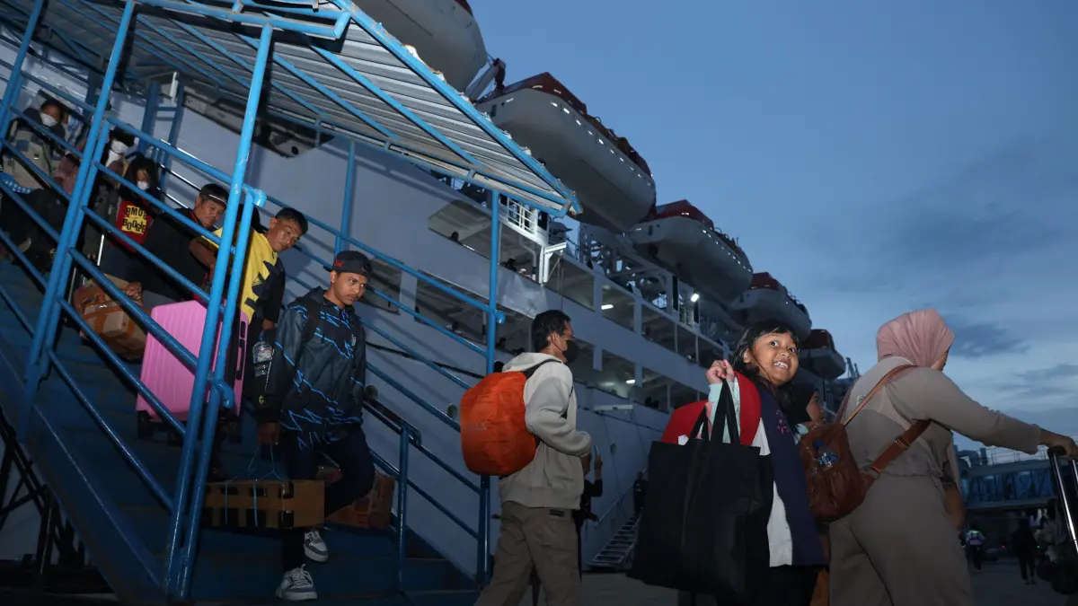 Suasana kedatangan penumpang kapal di Pelabuhan Panglima Utar, Kecamatan Kumai, Kabupaten Kotawaringin Barat belum lama ini.(dok.radarsampit)