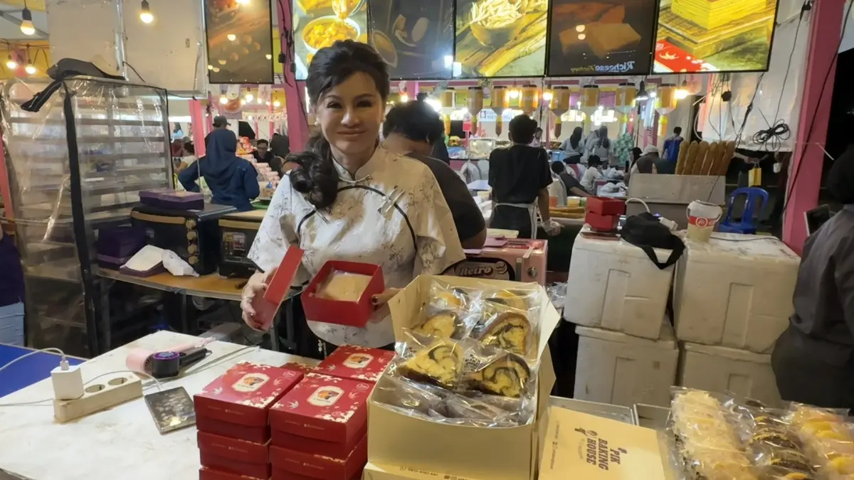 PIK Baking House by Ci Mehong, salah satu kuliner viral dari Jakarta yang hadir di Kota Sampit, Rabu (3/6).(yuni/radarsampit)