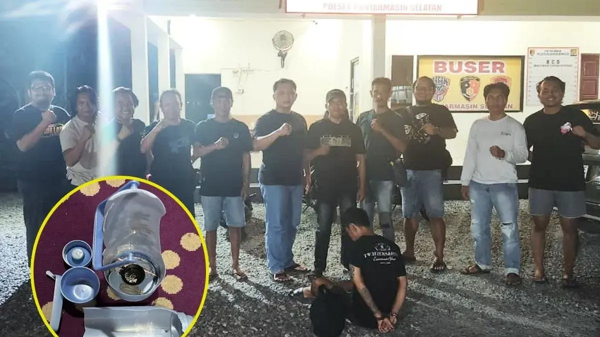 Pelaku AJ beserta barang buktinya berhasil diamankan Tim Resmob Satreskrim Polres Kapuas, Kalimantan Tengah, bersama Polsek Banjarmasin Selatan, Kalimantan Selatan, Kamis (11/6/2026). (Antara)