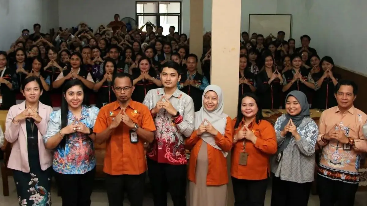 BERSAMA : Para petugas SE2026 berfoto bersama usai pelatihan, Kamis (11/6/2026). FOTO : BPS GUMAS/RADAR SAMPIT