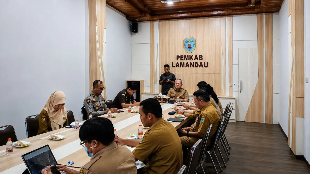 RAKOR: Pemkab Lamandau mengikuti rapat koordinasi (Rakor) pengendalian inflasi secara virtual di ruang rapat Bupati Lamandau, Senin (8/6/2026). FOTO : IST/RADAR SAMPIT