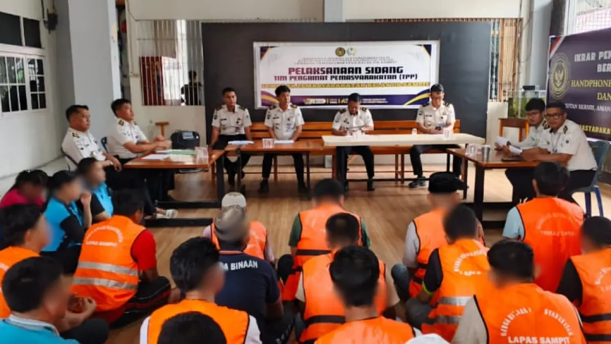 SELEKSI: Sidang TPP yang digelar Lapas Sampit, diikuti warga binaan yang akan bebas hukuman.
