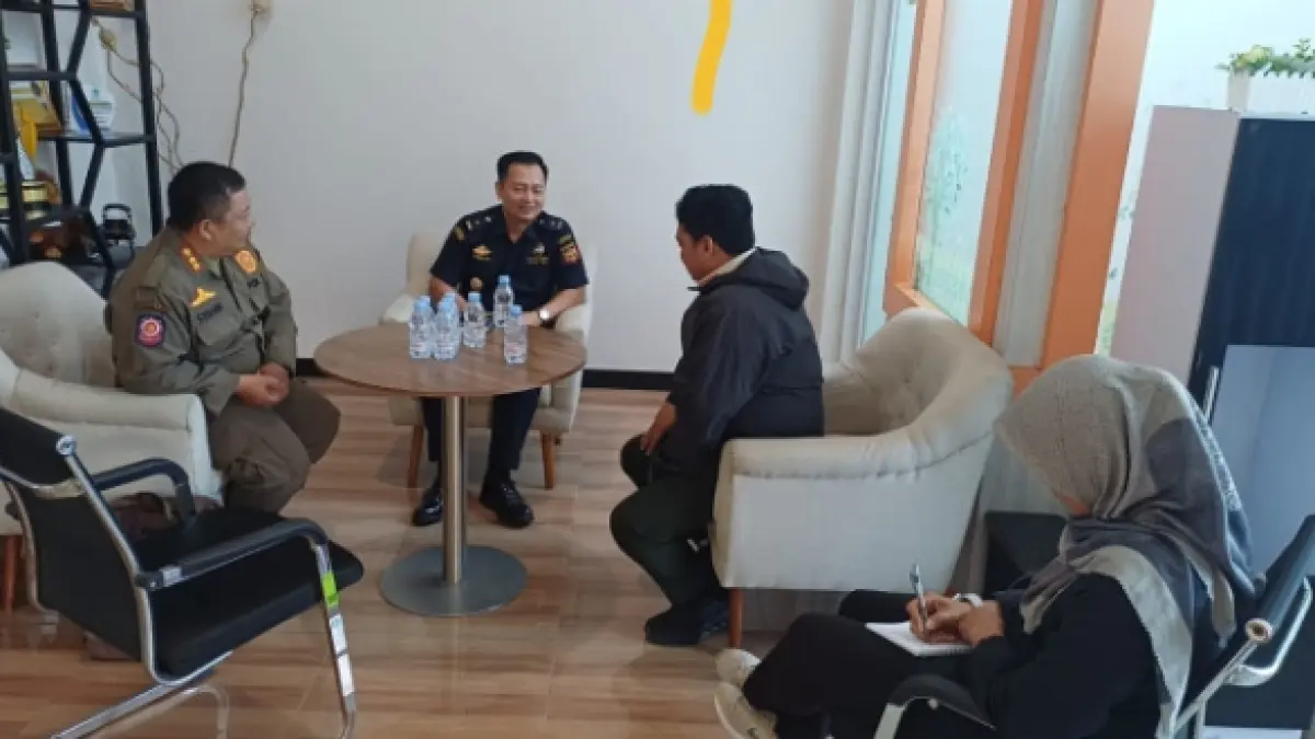 Koordinasi Satpol PP dan Bea Cukai Pangkalan Bun, untuk rencana operasi gabungan pemberantasan rokok ilegal dan pengawasan Kawasan Tanpa Rokok (KTR) belum lama ini.