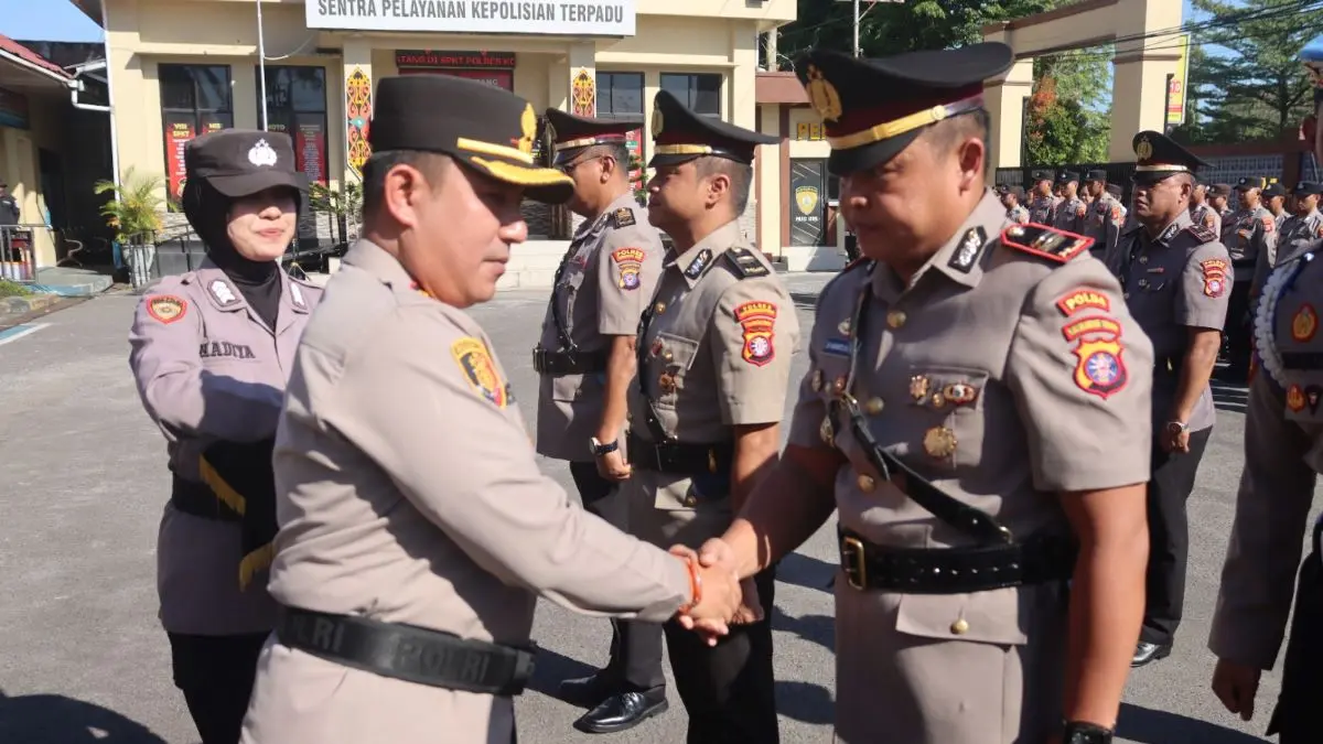 SERTIJAB : Kapolres Kotim AKBP Resky Maulana Zulkarnain memimpin kegiatan serah terima jabatan (Sertijab) di Mapolres Kotim, Senin (15/6/2026). FOTO: POLRES KOTIM/RADAR SAMPIT