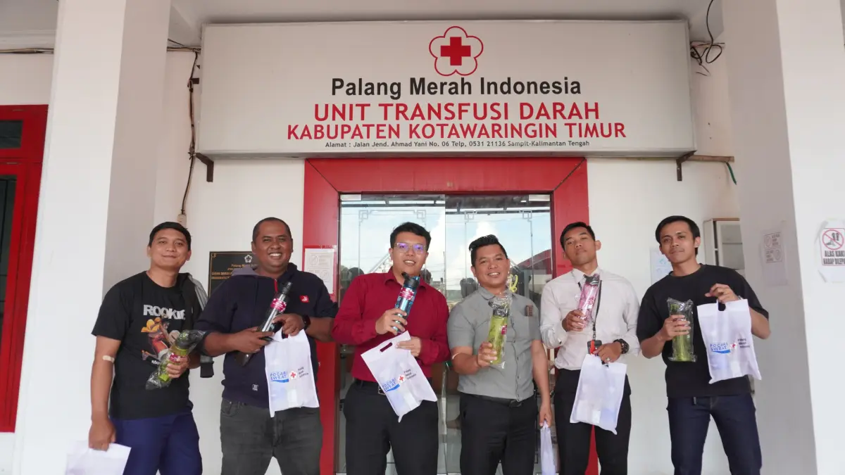 Partisipasi donor darah telah menjadi kegiatan yang secara rutin dilakukan oleh sejumlah karyawan Midtown Xpress Sampit. Pada kegiatan donor darah terakhir, enam kantong darah berhasil terkumpul dan disalurkan melalui PMI Kabupaten Kotawaringin Timur. (dok.Midtown Xpress Sampit)