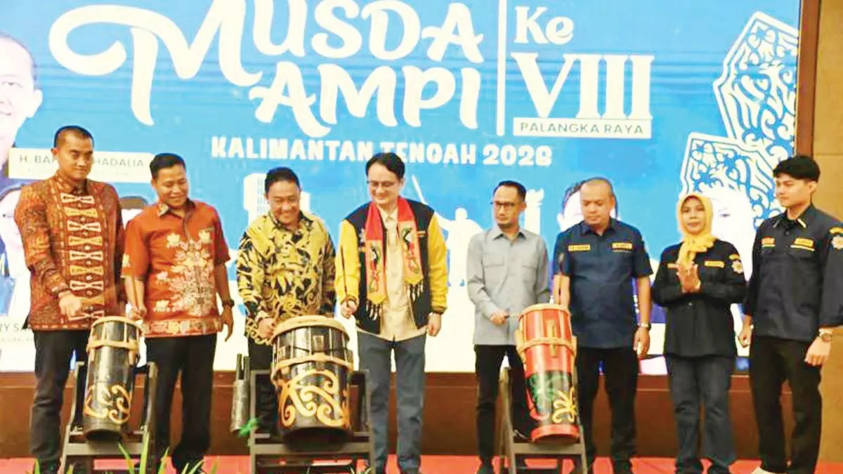 MUSDA: Wagub Kalteng Edy Pratowo secara resmi membuka Musda VIII AMPI Provinsi Kalteng Tahun 2026. FOTO: YUSHO/RADAR SAMPIT 