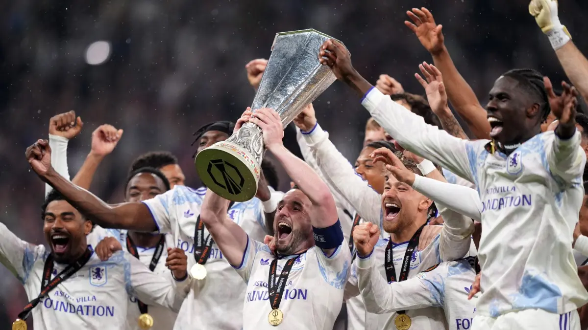  Aston Vila ketika menjuarai Europa League musim 2026 (net)