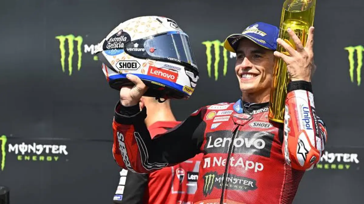 Ekspresi Marc Marquez saat memenangi podium MotoGP Ceko 2026, Minggu (21/6) WIB.(net)