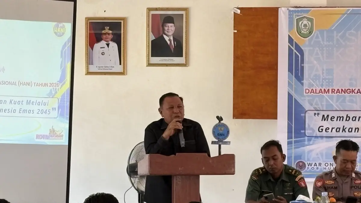 Wakil Ketua DPRD Kotim Rudianur menghadiri kegiatan di aula kantor Kecamatan Mentaya Hilir Selatan baru baru ini. (yuni/radar sampit) 
