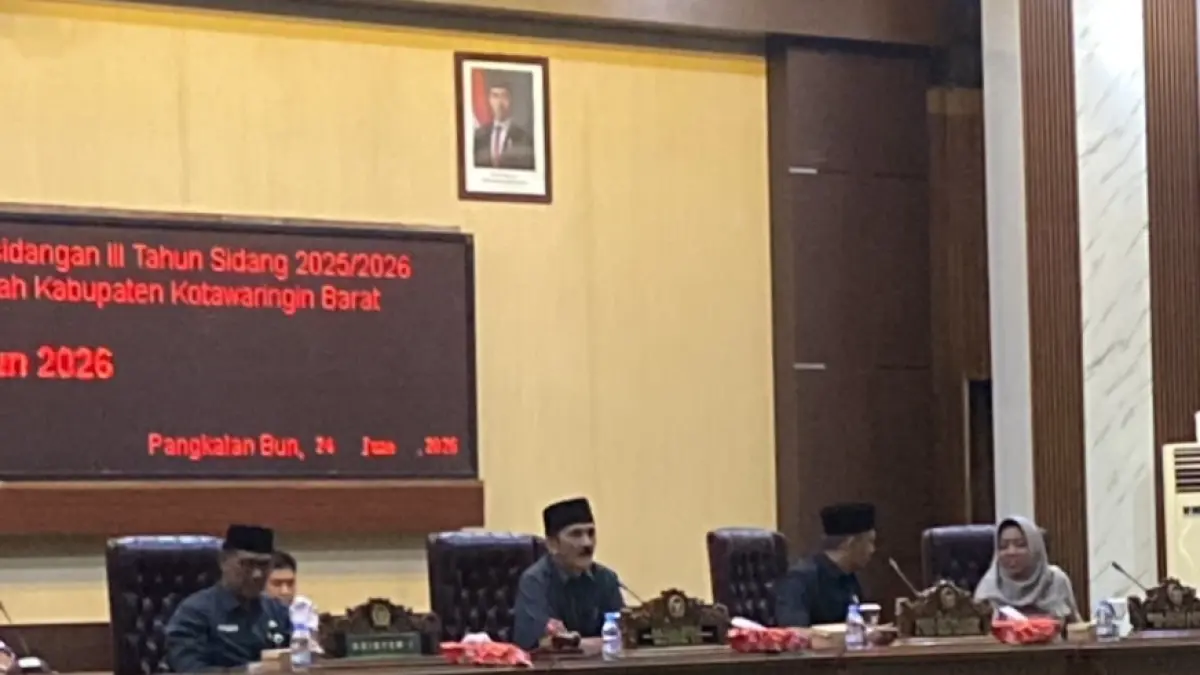 Suasana rapat paripurna DPRD Kobar pada Rabu 24 Juni 2026. (SYAMSUDIN/RADAR SAMPIT)&nbsp;