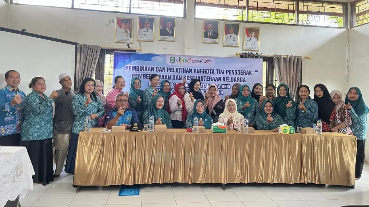  Pelatihan penyajian kuliner yang diikuti anggota TP-PKK Desa Bajarum, Jumat (26/6). (istimewa/DPMD Kotim)