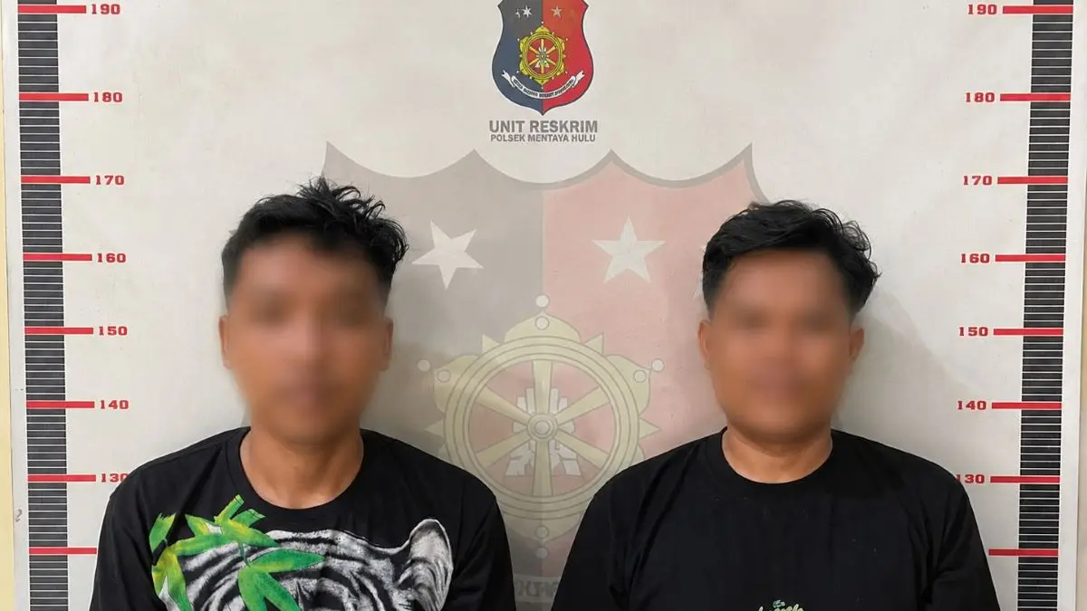 BEKUK : Dua terduga pelaku pembunuhan di Kecamatan Mentaya Hulu, Kotim, berhasil dibekuk polisi. FOTO: IST/RADAR SAMPIT