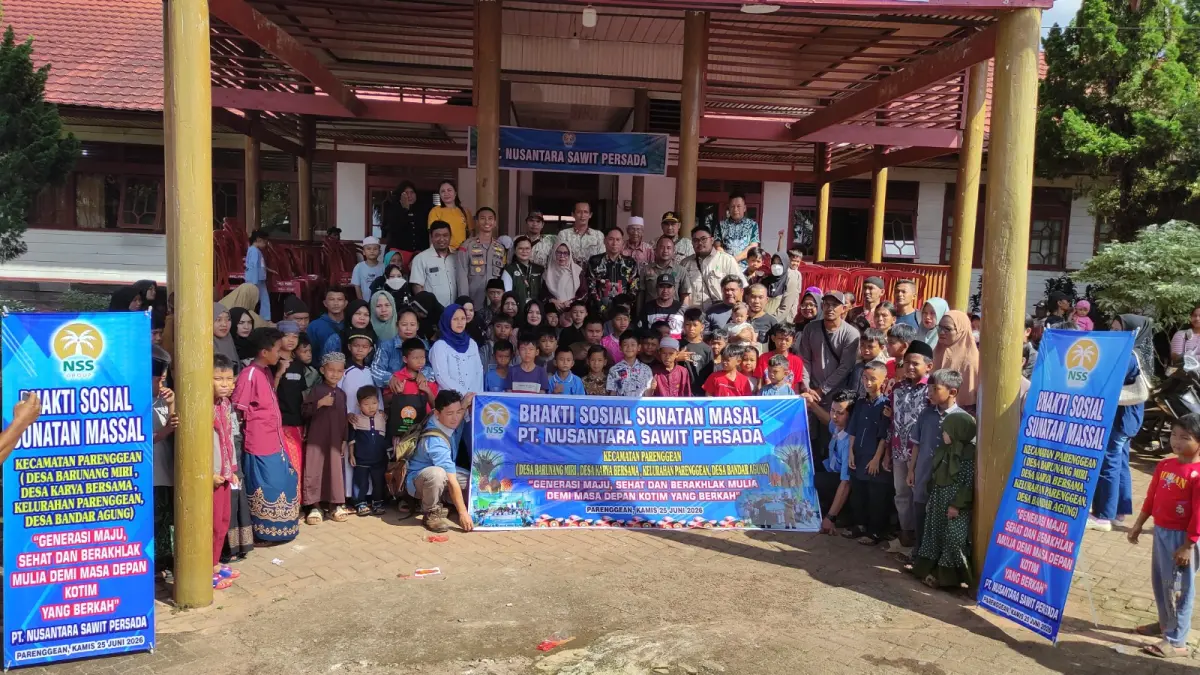 Khitan Massal yang diikuti anak dari Desa Barunang Miri, Desa Karya Bersama, Kelurahan Parenggean, Desa Bandar Agung, Kecamatan Parenggean.