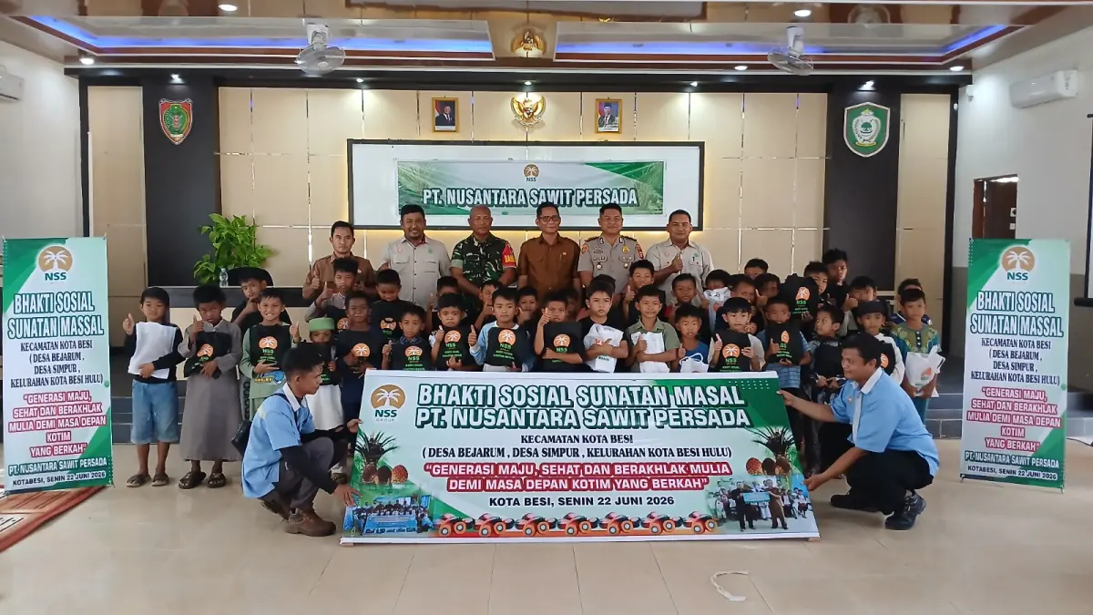 PROGRAM CSR: Khitan Massal yang diikuti anak dari Desa Bejarum, Desa Simpur, Kelurahan Kota Besi Hulu, Kecamatan Kota Besi.