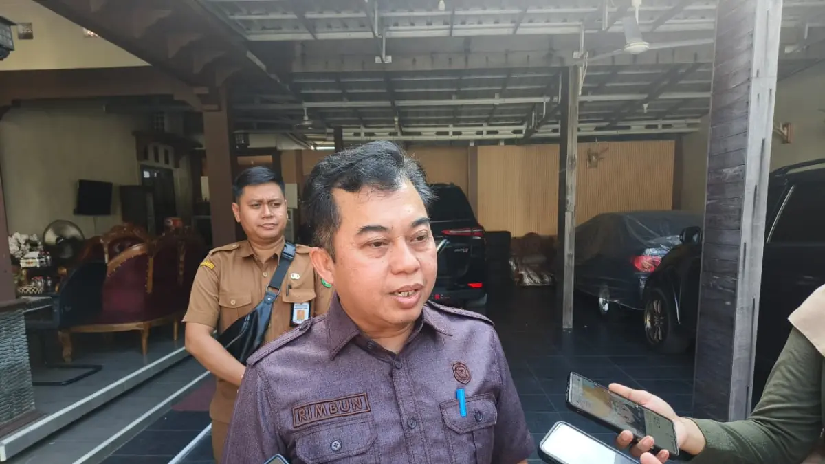 Ketua DPRD Kotim, Rimbun, mengharapkan seluruh anggota DPRD menjadi teladan dengan berpartisipasi dalam Sensus Ekonomi 2026.  (Akbar/Radar Sampit)