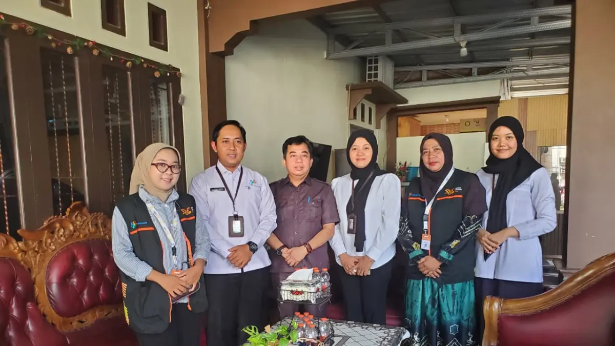 Ketua DPRD Kotim Rimbun usai dilakukan pendataan Sensus Ekonomi oleh petugas BPS Kotim, Selasa (7/7).  (Akbar/Radar Sampit)