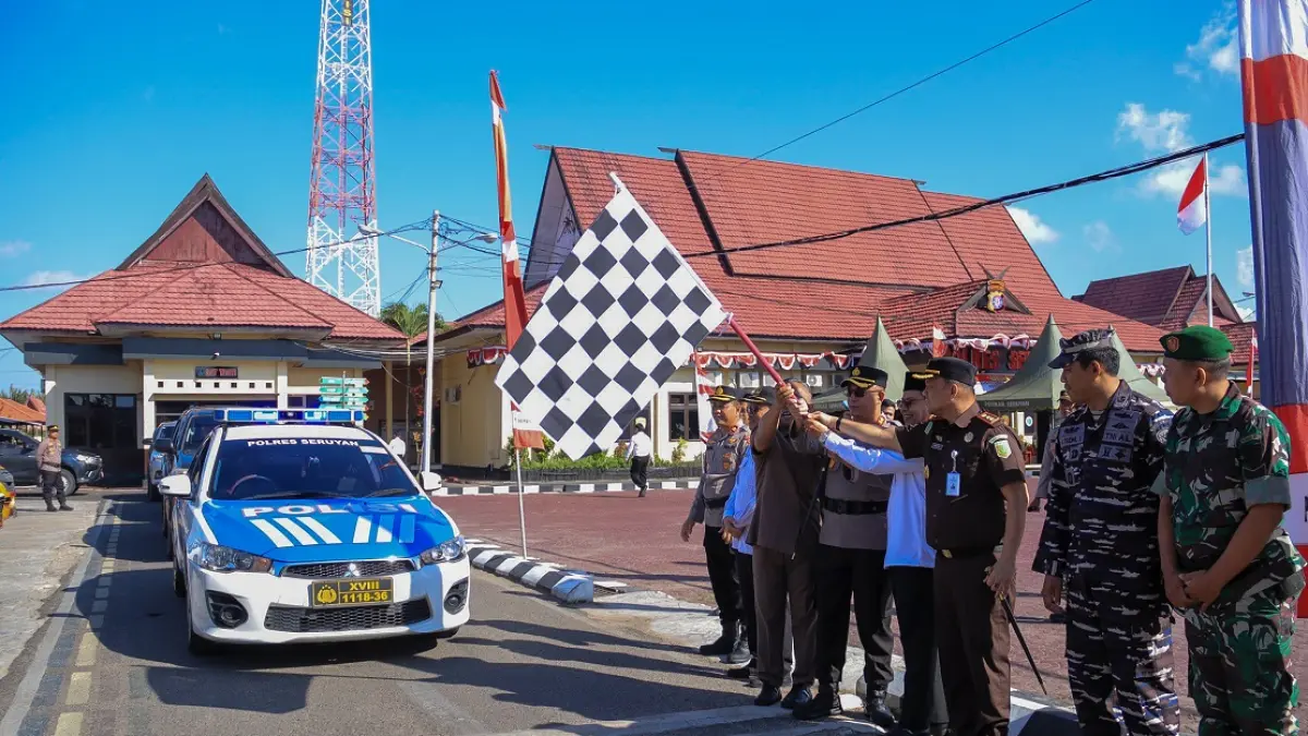 Polres Seruyan mengerahkan personel gabungan untuk mengamankan pelaksanaan Pemilihan Kepala Desa Serentak 2026. (RIFANI/RADAR SAMPIT) &nbsp; &nbsp;