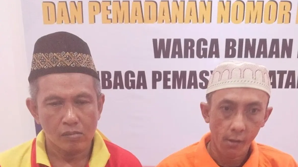 Majelis Hakim Pengadilan Negeri Nanga Bulik menjatuhkan vonis 10 tahun penjara kepada dua terdakwa kasus peredaran narkotika, Andi  dan Janto  