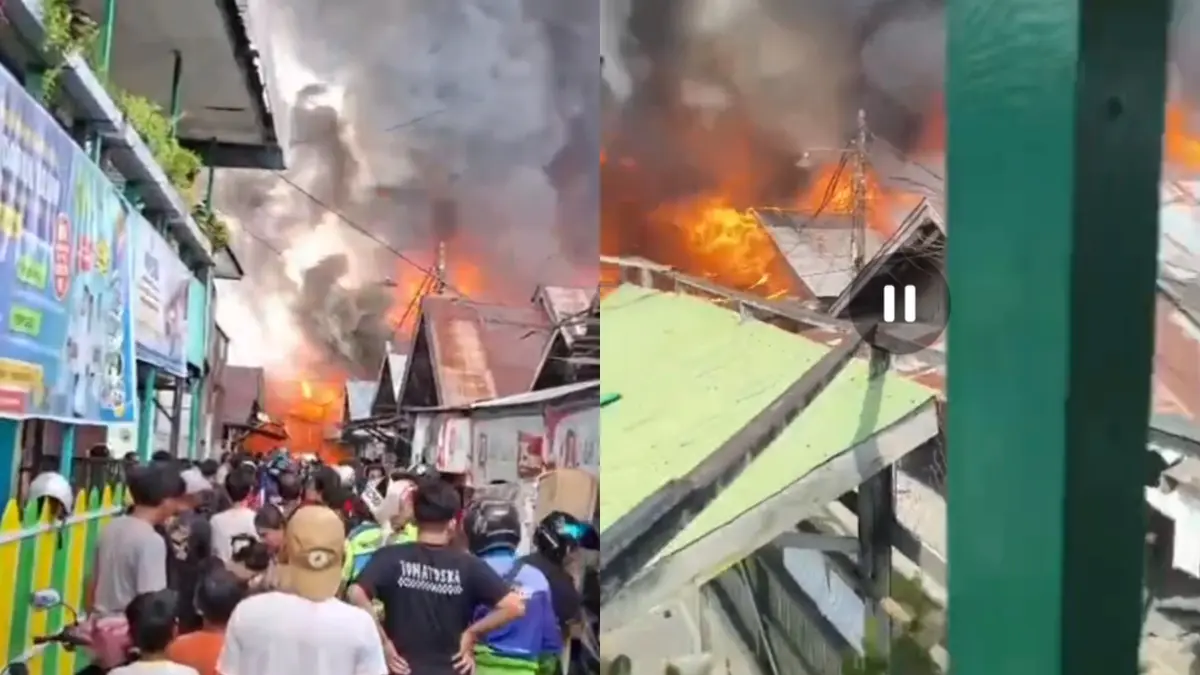  Kebakaran hebat melanda kawasan padat penduduk di Jalan Dr. Murjani, Gang Sari 45, belakang Hotel Rahman, Kota Palangka Raya, Minggu (12/7). 