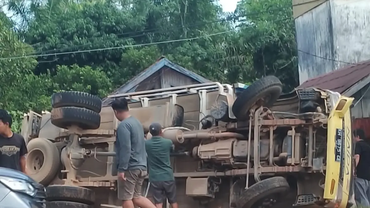 Kecelakaan maut terjadi di Jalan Tjilik Riwut, tepatnya di Desa Sungai Paring, Kecamatan Cempaga, Kabupaten Kotawaringin Timur (Kotim), Senin (13/7/2026). (warga/radar sampit)