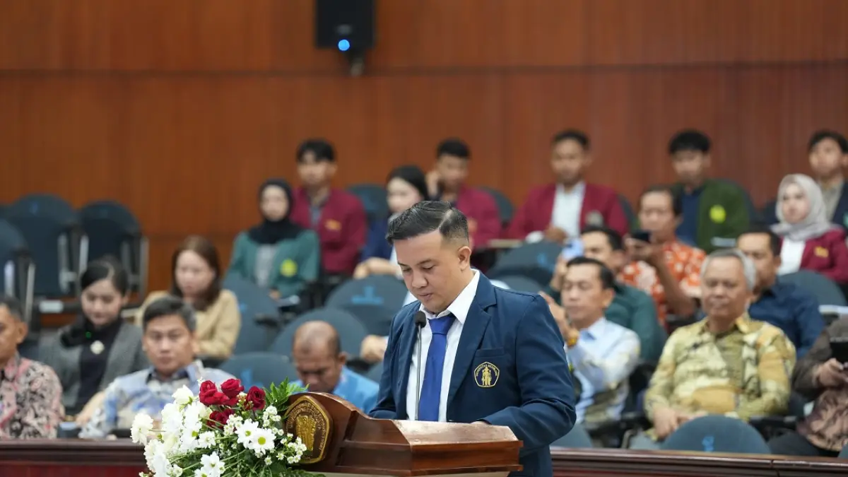 Bupati Lamandau Rizky Aditya Putra menjalani Ujian Terbuka Promosi Doktor pada Program Doktor Ilmu Ketahanan Nasional, Universitas Brawijaya, Malang, Selasa (14/7). (ist) 