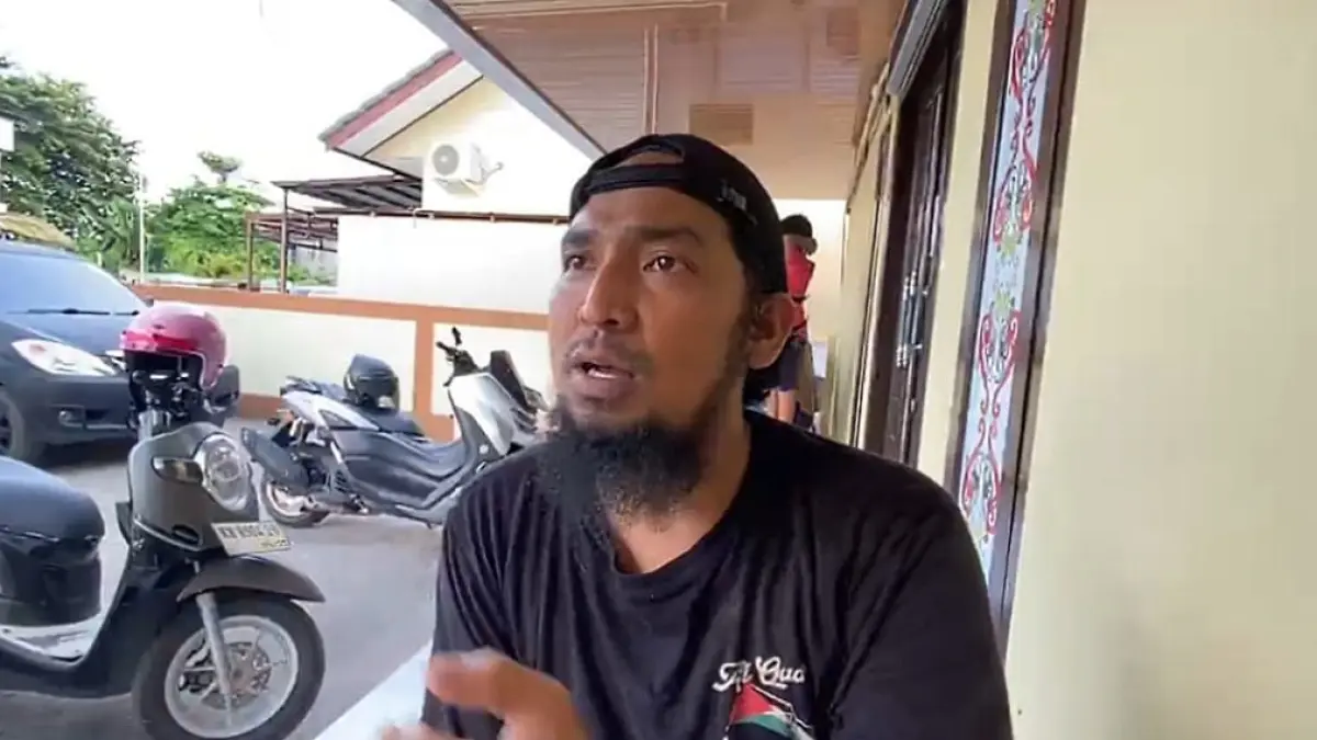 Safran, ayah dari anak yang berada di mobil yang diduga hendak dicuri oleh seorang pria di Jalan DI Panjaitan Sampit, Kamis (16/7/2026).