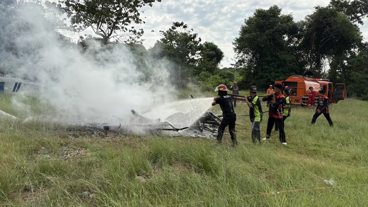 Simulasi penanganan Karhutla di Sampit, oleh sejumlah tim gabungan beberapa waktu lalu, sebelum memasuki musim kemarau. (dok.yuni/radarsampit)