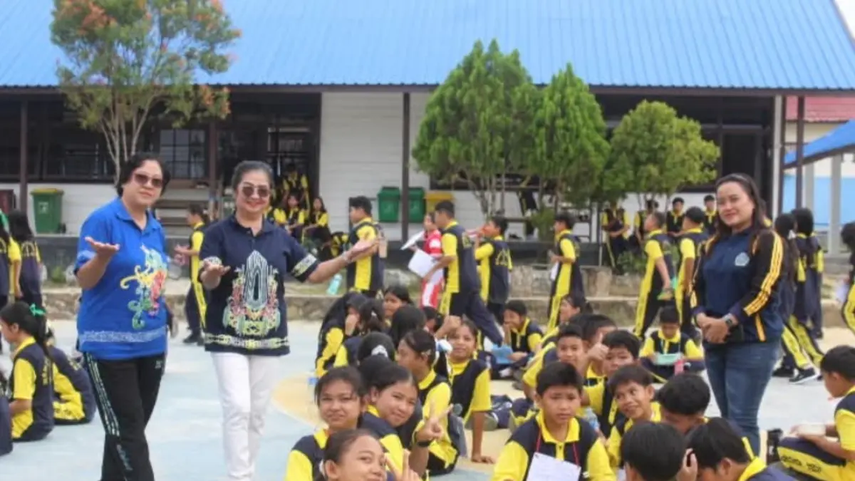 Suasana pelaksanaan MPLS ramah yang diikuti peserta didik baru, di SMPN 1 Kurun, Selasa (14/7). (SMPN 1 KURUN FOR RADAR SAMPIT)