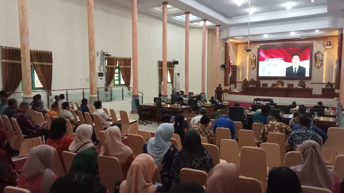 Rapat paripurna penandatanganan Rapeda Pertanggungjawaban Pelaksanaan APBD Sukamara 2025. (FAUZIANNUR/RADAR SAMPIT)&nbsp;