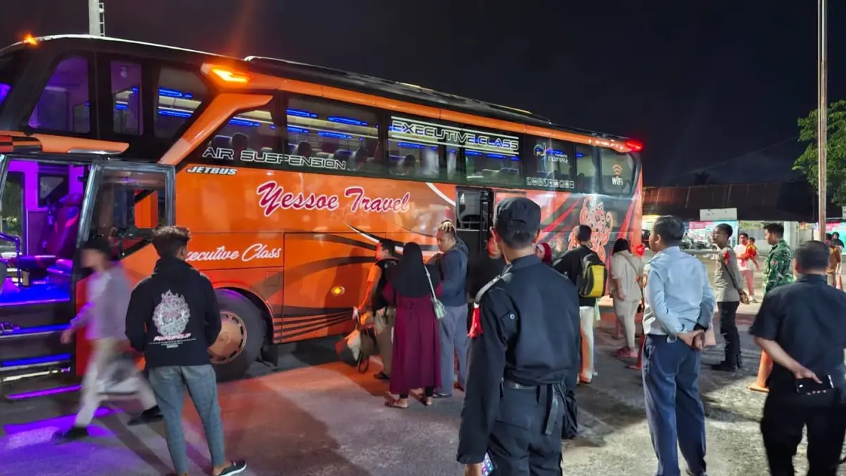 Suasana keberangkatan bus penumpang dari Terminal Natai Suka, Kelurahan Baru, Kecamatan Arut Selatan, Kabupaten Kotawaringin Barat, belum lama ini.&nbsp;(ist) 