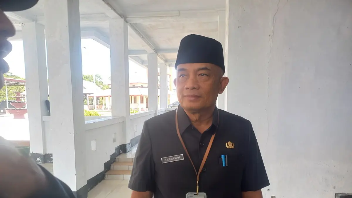 Kepela Dinas Penanaman Modal dan Pelayanan Terpadu Satu Pintu (DPMPTSP) Kabupaten Seruyan Sugiannoor