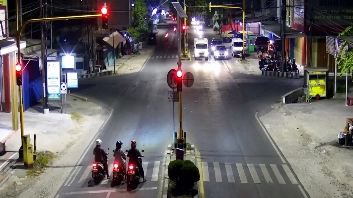 LOKADI BALAP LIAR: Suasana Simpang Empat Hastarini Jalan Ahmad Yani, Kelurahan Baru, Kecamatan Arut Selatan, Kabupaten Kotawaringin Barat, Minggu 26 Juli 2026, pukul 00.25 WIB. Lokasi itu biasanya menjadi titik balapan liar yang meresahkan pengguna jalan di Pangkalan Bun, Kobar. (Istimewa/Radar Sampit)