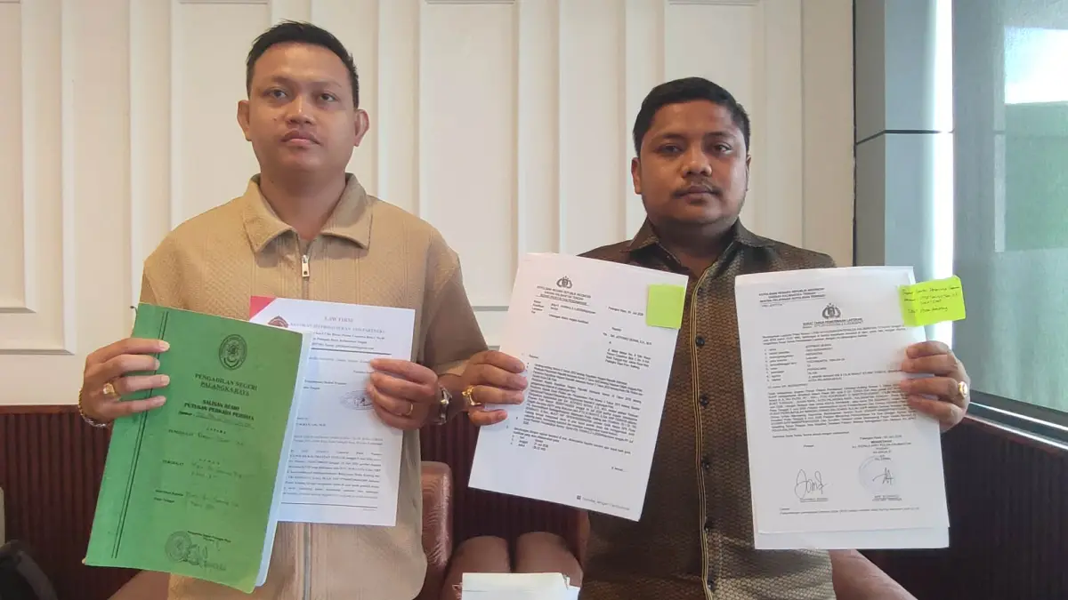 Jeffriko Seran mengajukan gugatan perdata ke Pengadilan Negeri Palangka Raya, dan melaporkan dugaan pelanggaran etik ke Bidang Profesi dan Pengamanan Polda Kalimantan Tengah terhadap TS dan SW . (DODI RADAR SAMPIT)&nbsp;