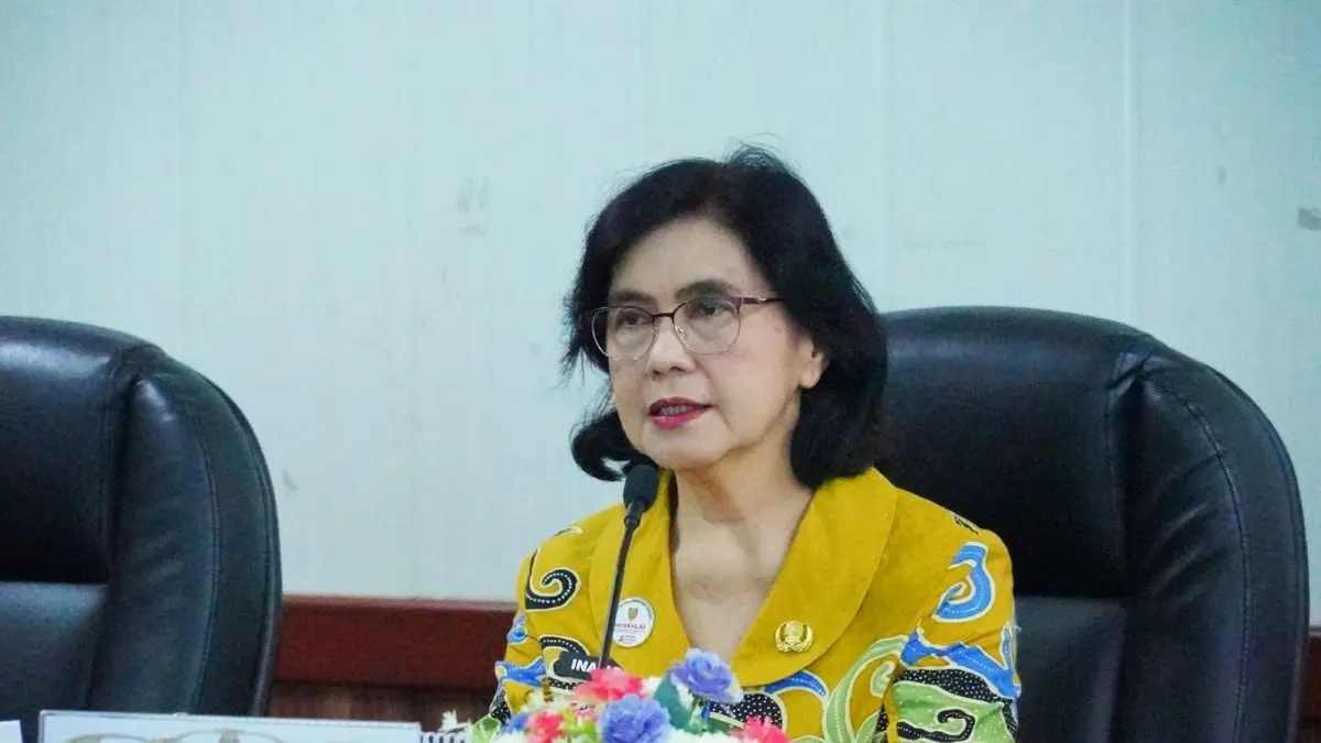 RAKOR: Sekda Kalteng Linae Victoria Aden saat pimpin Rapat Persiapan Penguatan Peran Kepala Daerah antisipasi Karhutla. FOTO : MMC KALTENG/RADAR SAMPIT