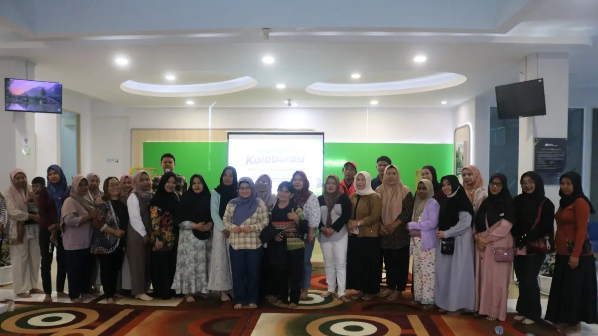 BPJS Ketenagakerjaan Cabang Pangkalan Bun menggelar kegiatan silaturahmi bersama para penerima manfaat sebagai upaya mempererat hubungan sekaligus meningkatkan kesadaran masyarakat akan pentingnya perlindungan jaminan sosial ketenagakerjaan.