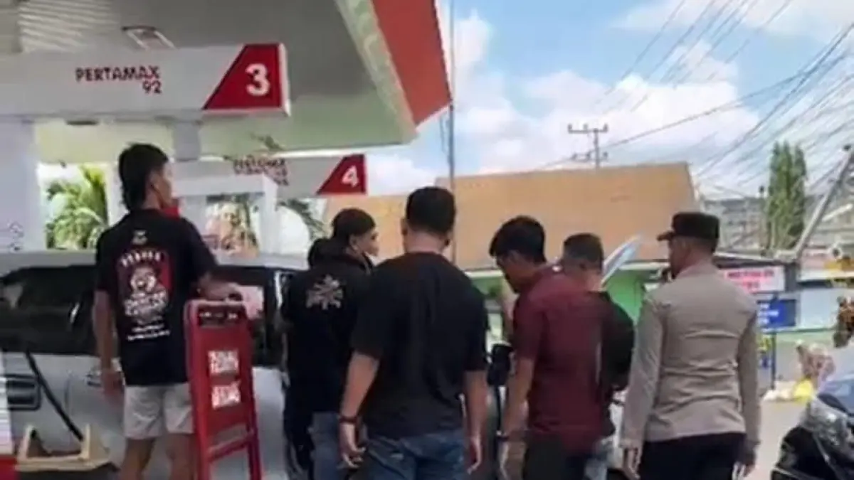 Seorang pengemudi Avanza Putih diamankan Macan Resmob Polres Kobar di SPBU Bhakti Pakunegara Pangkalan Bun, Jumat 30 Juli 2026 pukul 17.15 WIB. (ist) 
