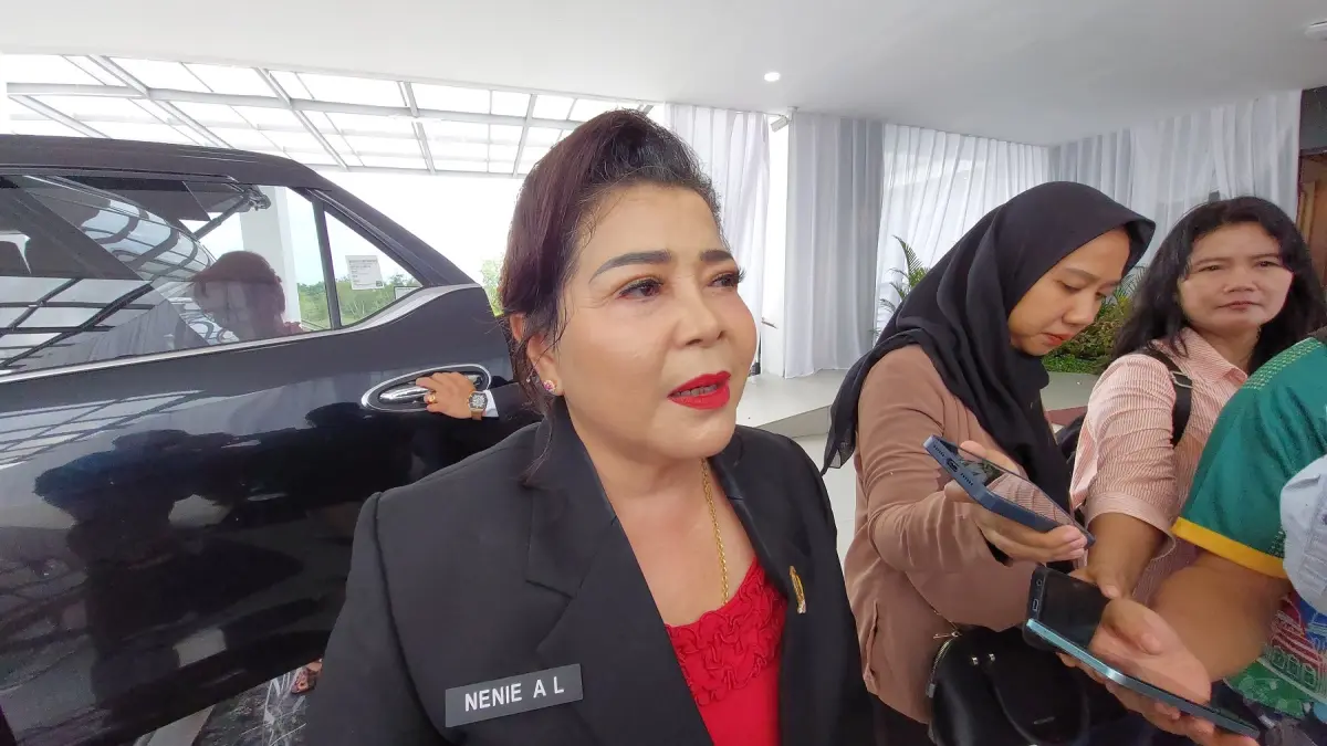NENIE ADRIATI LAMBUNG