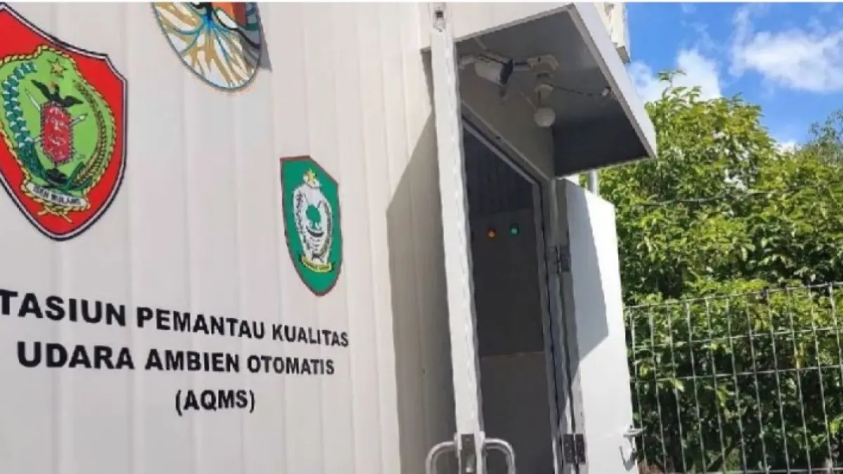 Stasiun Sistem Pemantauan Kualitas Udara atau Air Quality Monitoring System (AQMS) di Kota Sampit. FOTO: ANTARA