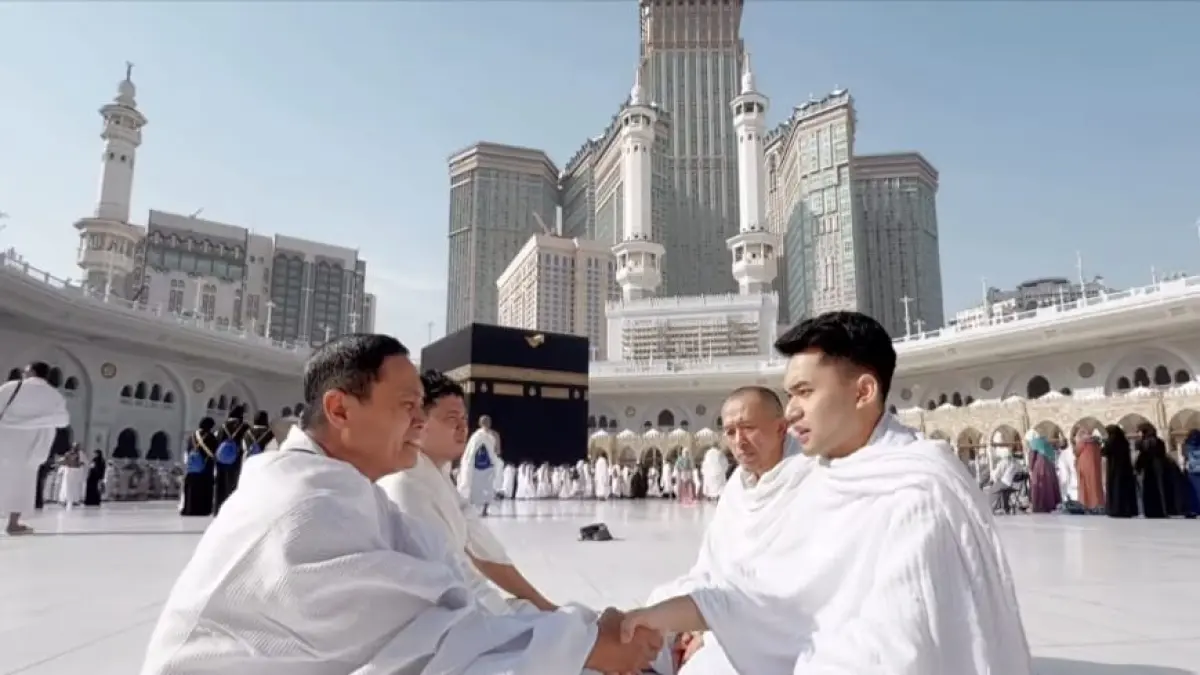 Prosesi Ijab Kabul Pernikahan Leo Rolly Carnando dan Indah Cahya di Mekkah (Instagram/@rollycarnando)