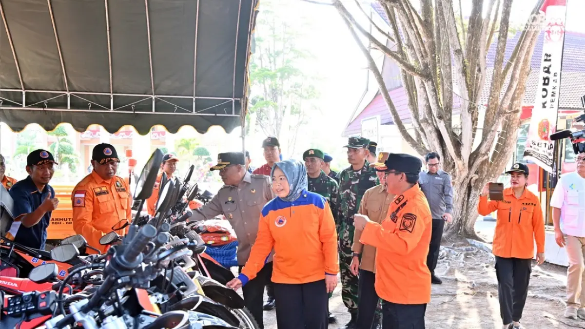 Bupati Kotawaringin Barat Hj Nurhidayah melakukan pengecekan sarana dan prasarana penanganan karhutla, Minggu 16 Agustus 2026. (ist) 