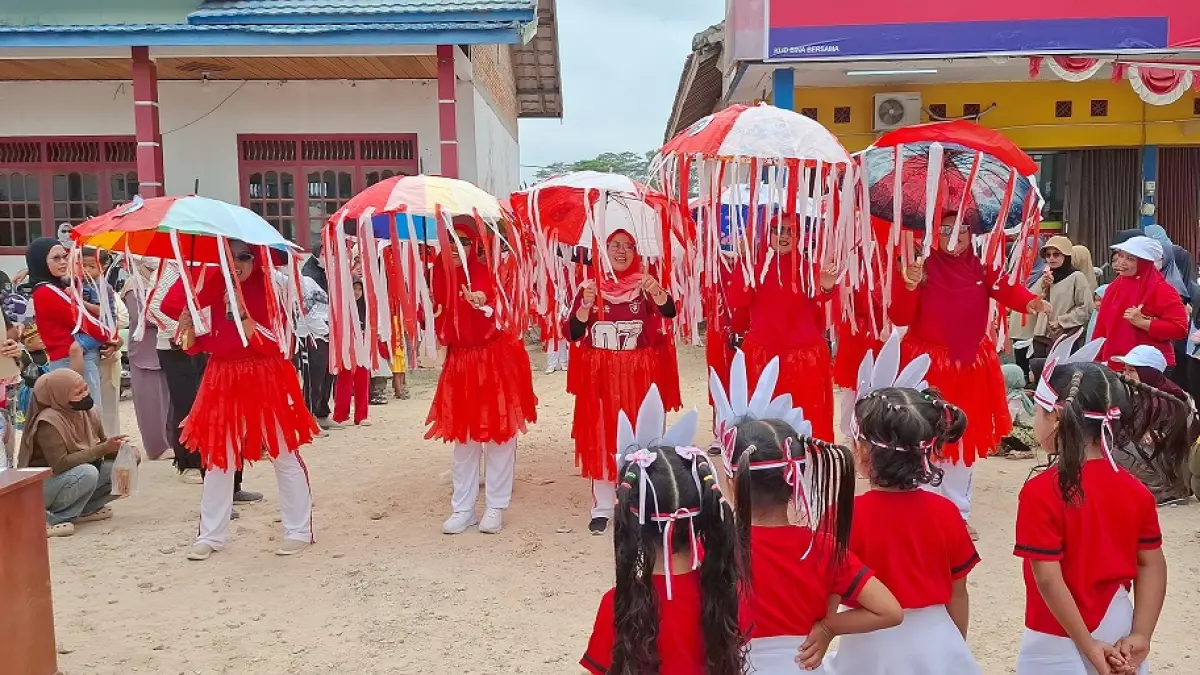 Karnaval Kemerdekaan di Kecamatan Sematu Jaya, Kabupaten Lamandau. (Ria/Radar Sampit)
