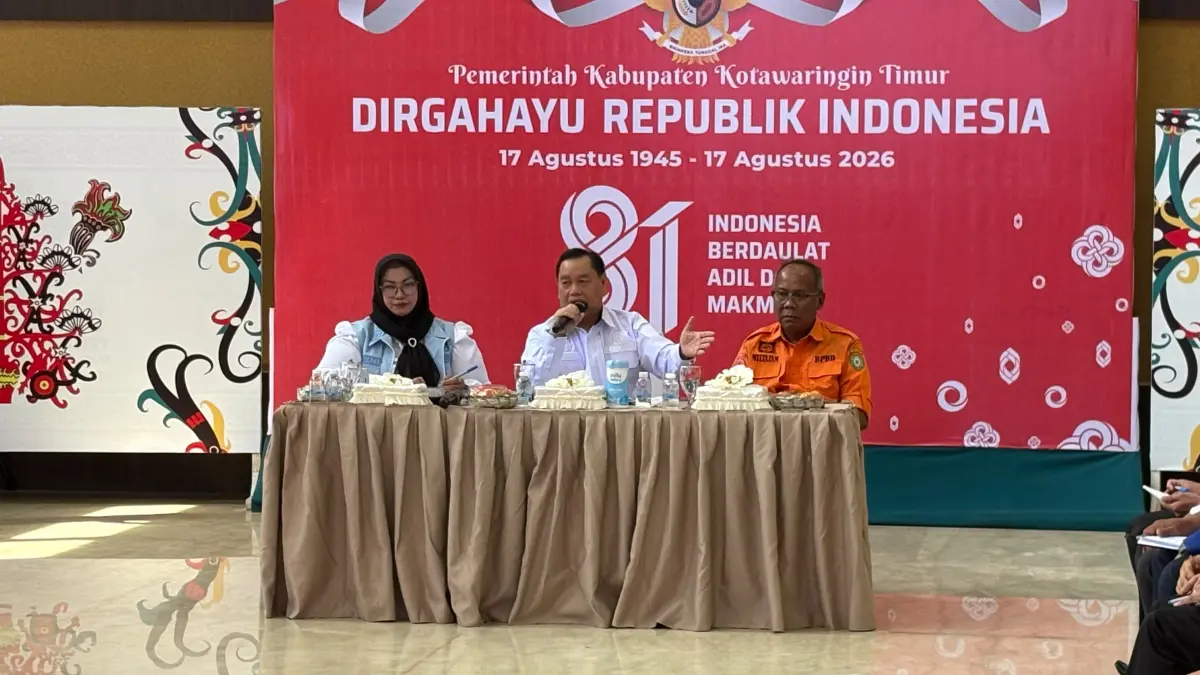 RAKOR: Rapat Koordinasi darurat penanganan karhutla di aula Rujab Bupati Kotim, Rabu (19/8/2026). (YUNI/RADAR SAMPIT)