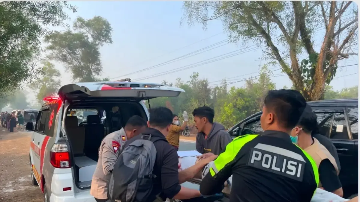 Kecelakaan maut terjadi di Jalan Tjilik Riwut Km 18, Kota Palangka Raya, Kamis (20/8/2026) pagi. Insiden yang melibatkan sebuah mobil dan sepeda motor tersebut mengakibatkan tiga orang meninggal dunia yakni sepasang kekasih dan anggota polri. (instagram)