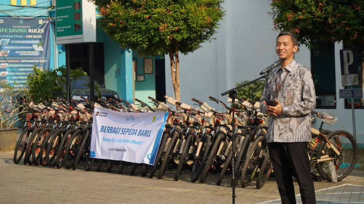 Manager PLN UP3 Barabai, Izbet Alighorky, mengatakan PLN berupaya memberikan dukungan yang dapat dirasakan langsung oleh anak-anak, salah satunya melalui penyediaan sarana transportasi menuju sekolah.